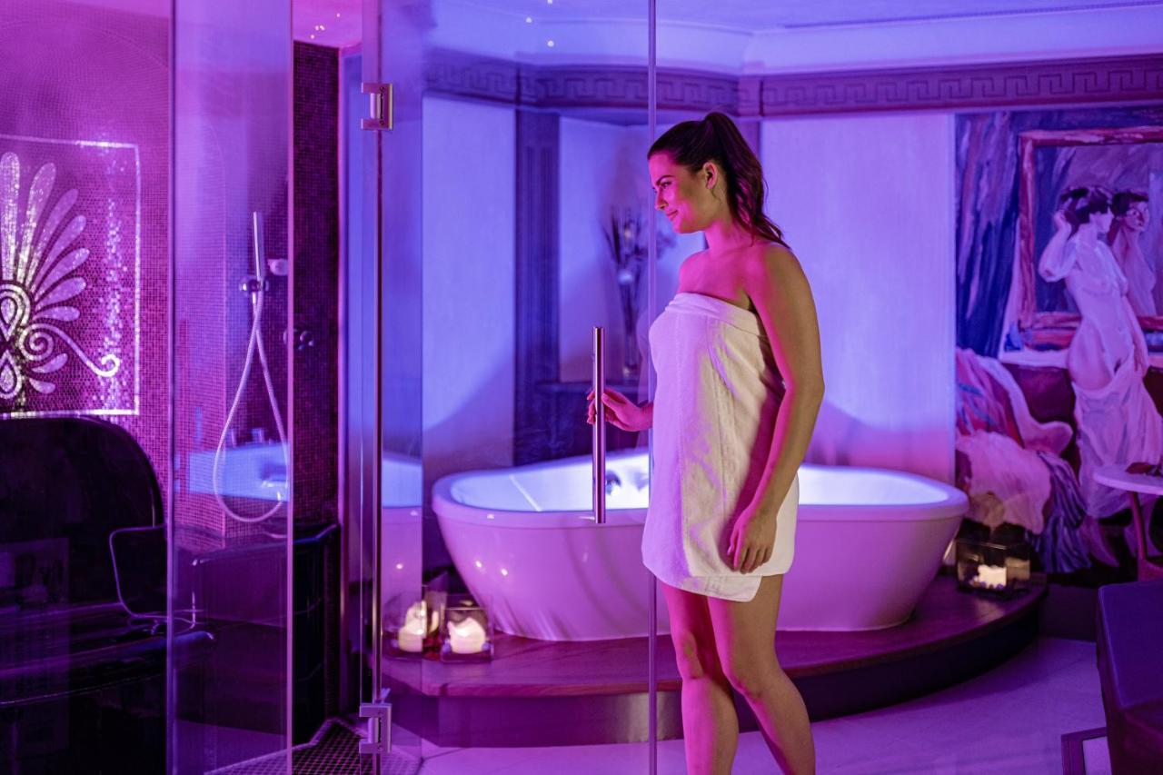 Savoy Dolomites Luxury & Spa Hotel Selva di Val Gardena Kültér fotó