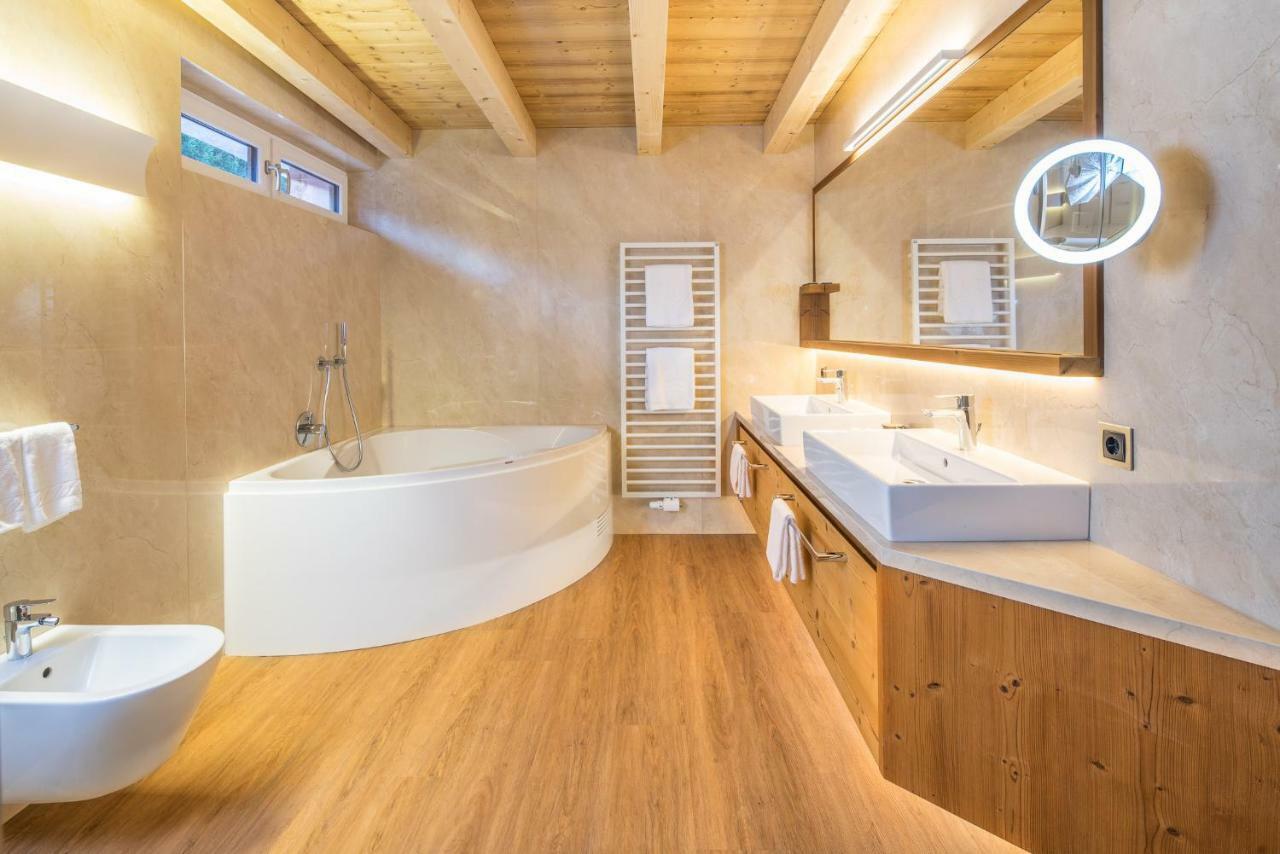 Savoy Dolomites Luxury & Spa Hotel Selva di Val Gardena Kültér fotó