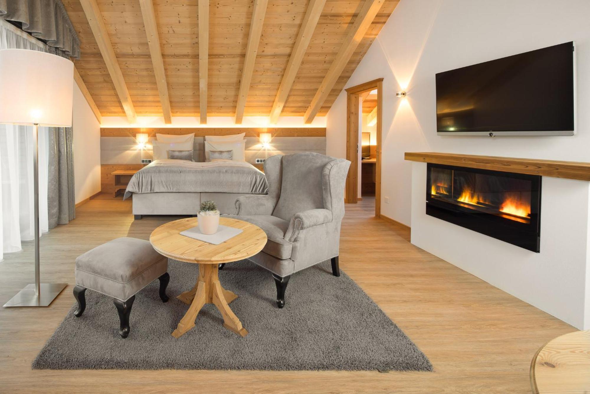 Savoy Dolomites Luxury & Spa Hotel Selva di Val Gardena Kültér fotó